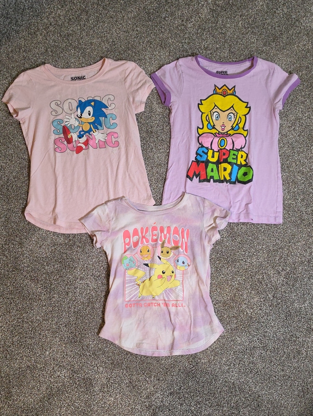 Pink Girls' Graphic Tee - Playful Video Game Shirt Bundle